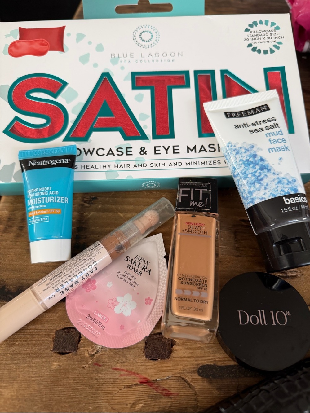 Beauty Bundles! Buyer’s Choice - Picture 2 of 4